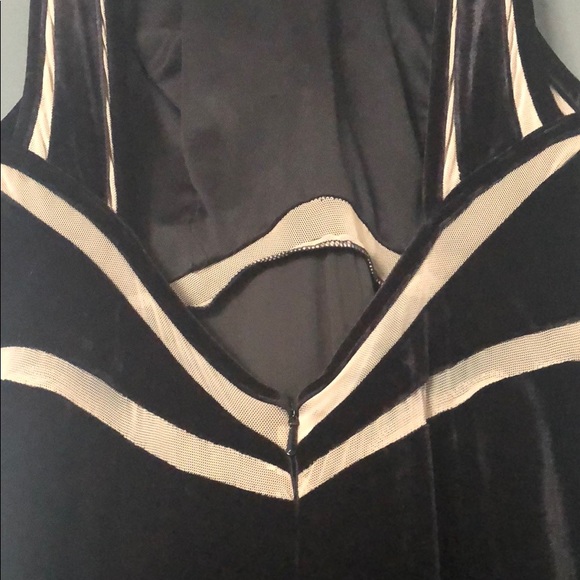 Black Velvet Floor-Length Gown - Picture 5 of 5